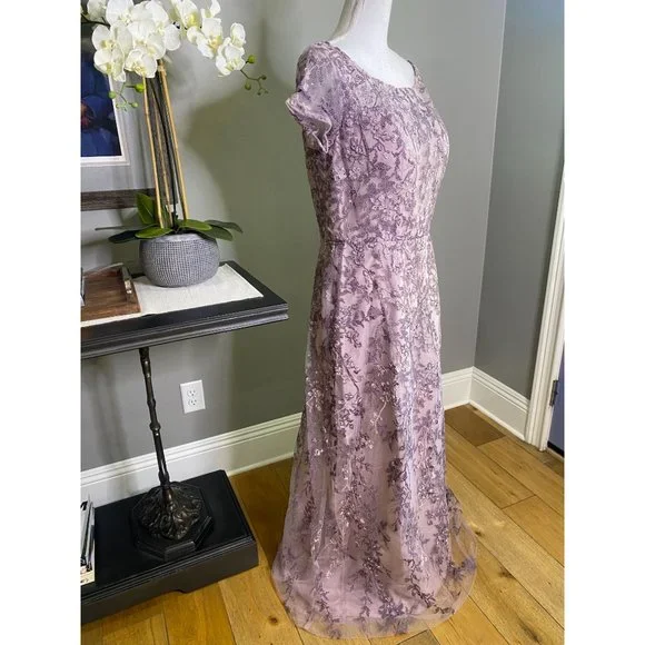 La Femme 27956 Lace Column Gown Dusty Lilac Women's Size 12 - Picture 7 of 11